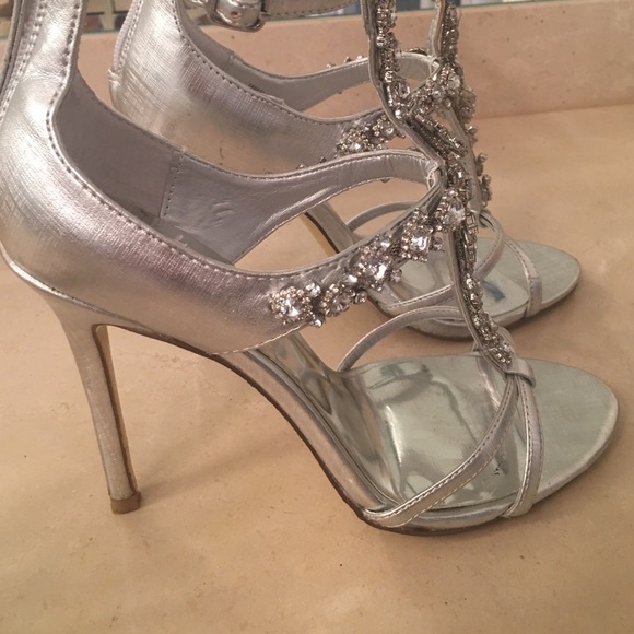 Heels - Picture 2 of 4